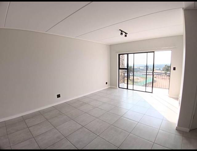 2 BEDROOM PROPERTY TO RENT IN CROWTHORNE